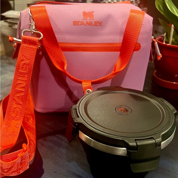 Stanley Lavender and Red/orange Shoulder Lunch Bag - Picture 1 of 5